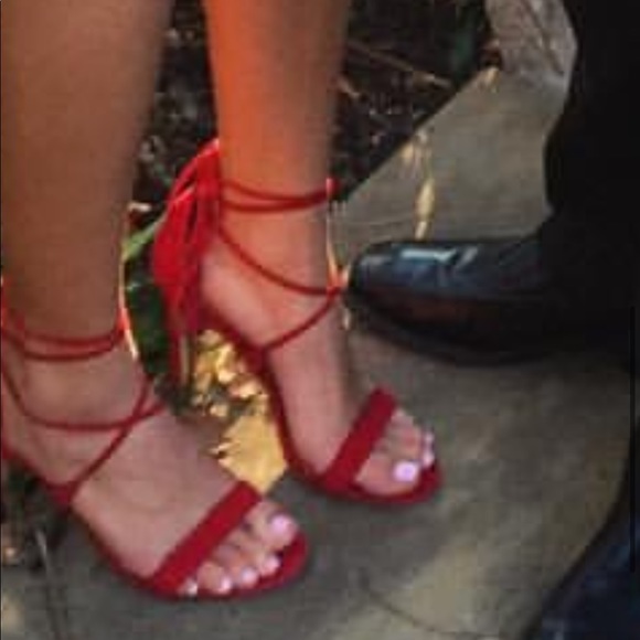 Red strap suede heels!! Size 8 - Picture 4 of 4